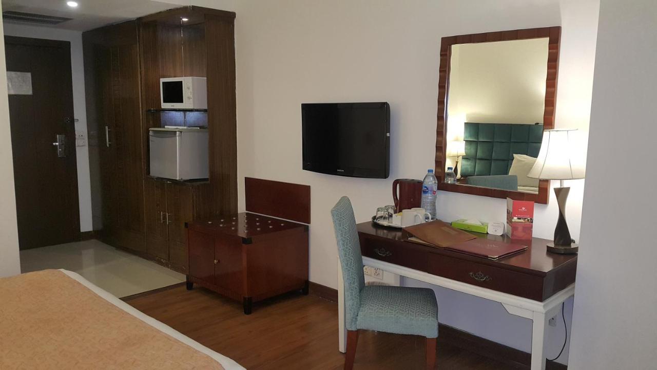 Savoey Hotel Lahore Eksteriør billede