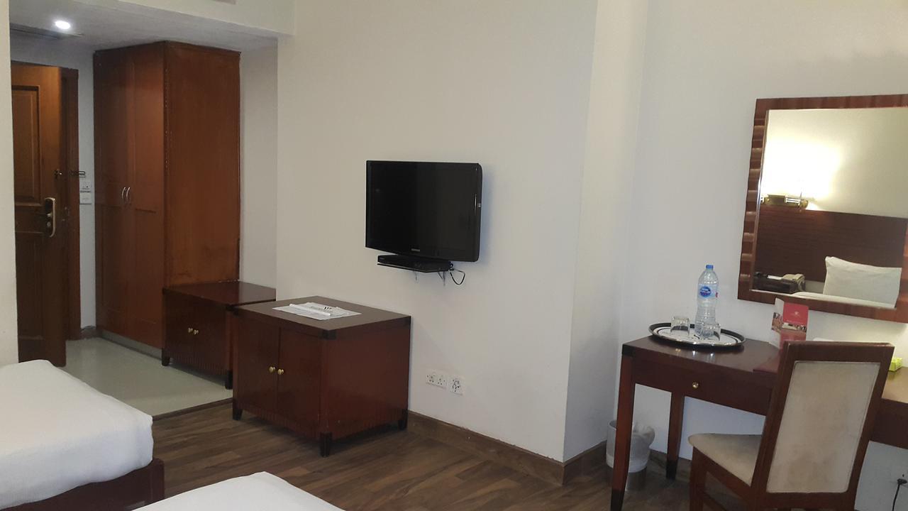 Savoey Hotel Lahore Eksteriør billede